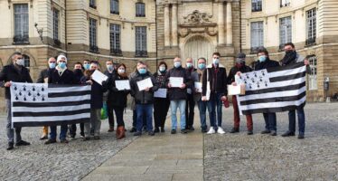 Réunification : le seuil des 1000 signatures atteint pour interpeller le conseil municipal